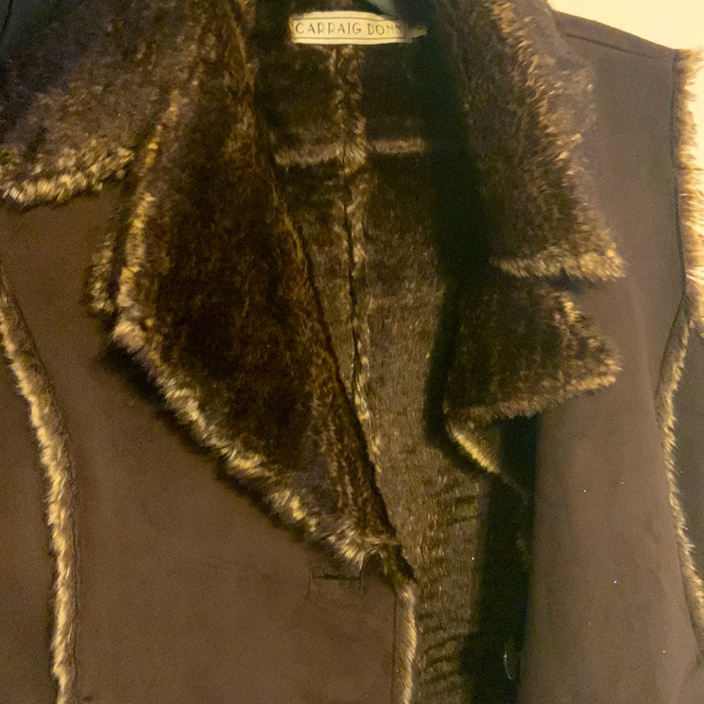Carriag Donn fur vest